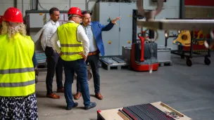 Ministr Marian Jurečka na návštěvě ve společnosti Technicoat