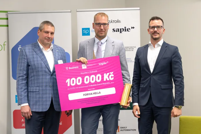 Výherce Ceny za Průmysl 4.0 - Forvia Hella