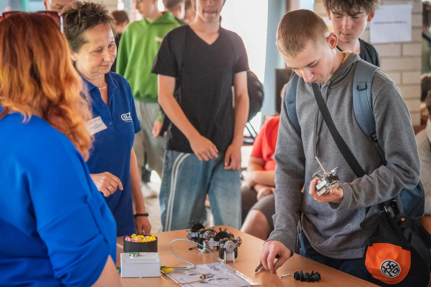 akademie-techniky-remesel_hradec-kralove-2025_52.jpg