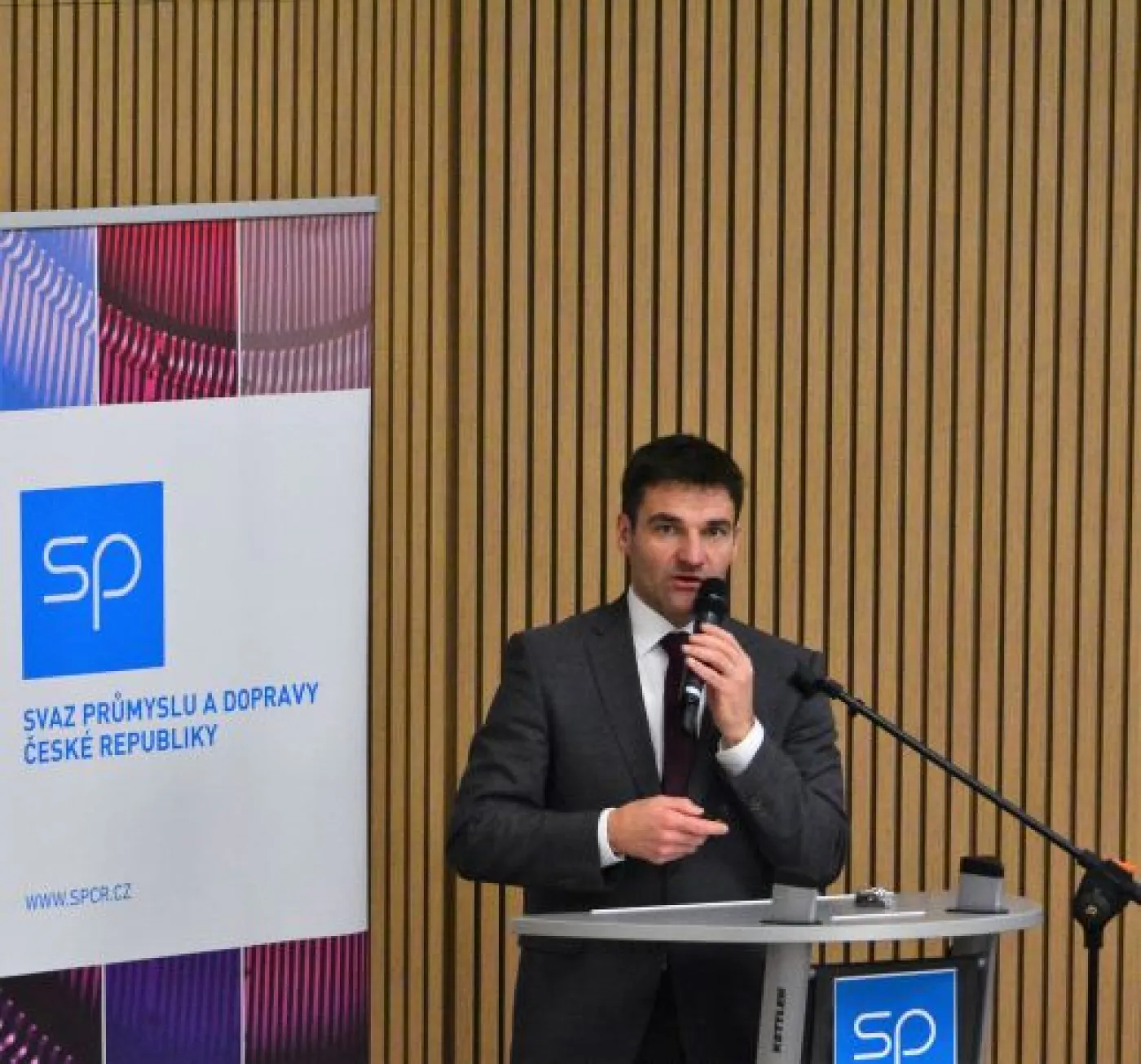 Česko potřebuje zlepšit zaměstnávání cizinců i větší podporu exportu